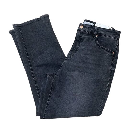 Ann Taylor LOFT Curvy The Straight Crop Jeans - Picture 2 of 16